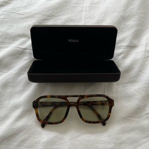 VEHLA Dixie Sunglasses in Tort/Sage